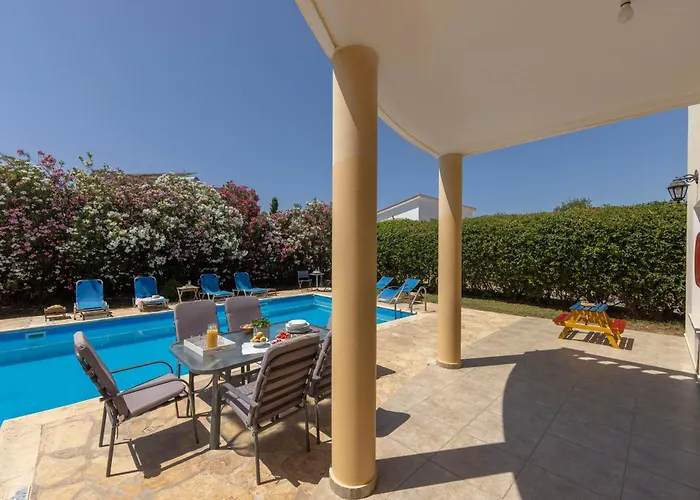 Villa Tsikkos Dio Limassol