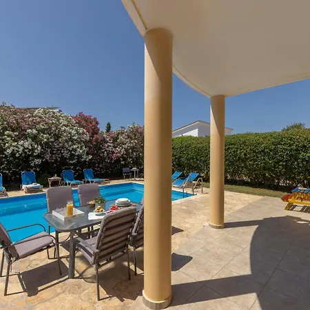 Villa Tsikkos Dio Limassol